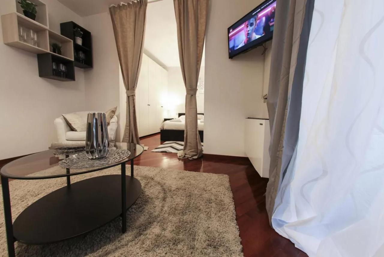 Italianway - Unione 8 Apartment Milan Bagian luar foto